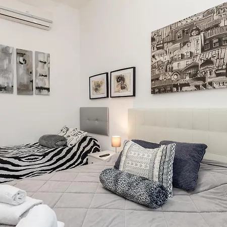 Julius Caesar Πανσιόν Ρώμη